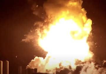 Elon Musks Starship-Rakete explodiert während der ...