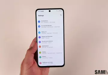 Galaxy S24 FE erhält ein Update ...