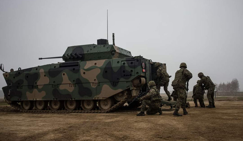 Polen hat Borsuk-Schützenpanzer bestellt: die erste Lieferung umfasst 111 Einheiten