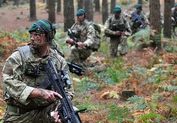 Europäer bezeichnen britische Armee wegen veralteter ...