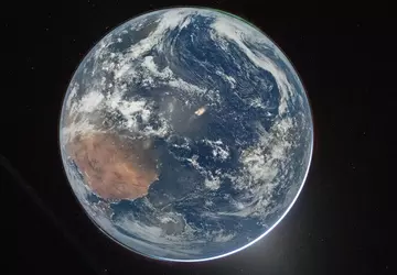 NASA veröffentlicht atemberaubendes erstes Erd-Bild von ...