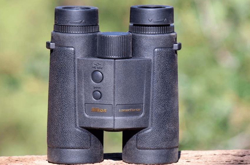 Nikon LaserForce 10x42 Fernglas zur Entfernungsmessung für die Jagd