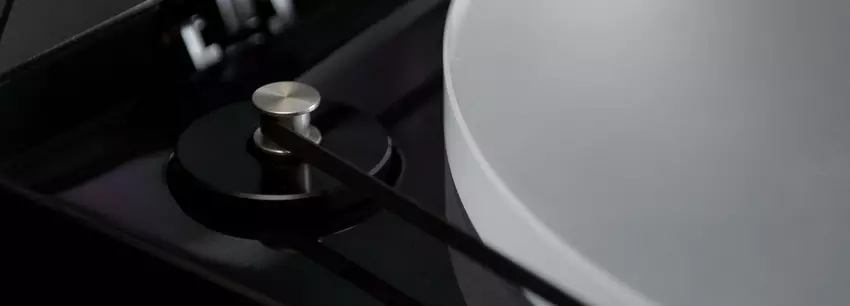 Direct drive turntable