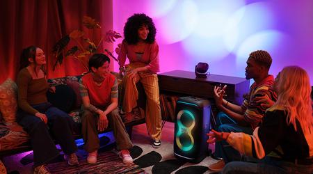 JBL stellt die neuen intelligenten Leuchten PartyLight Beam und PartyLight Stick vor: Licht, das sich im Rhythmus der Musik bewegt