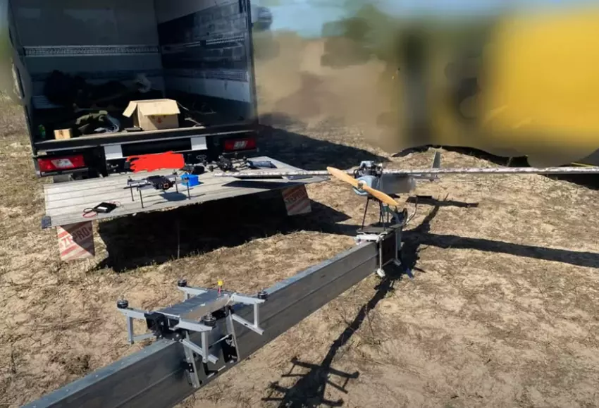 Startkatapult für die Gogol-M Königinndrohne