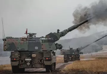 Ukrainische Artilleristen schossen 20.000 Schuss aus ...