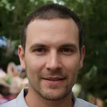 Петр Титаренко