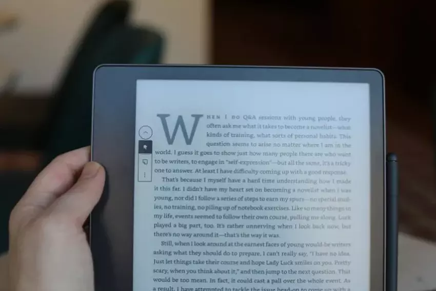 Amazon Kindle Scribe E-Ink Schreibtablett