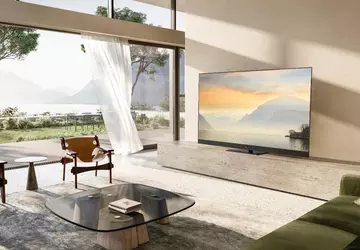 Panasonic stellte einen 77-Zoll-OLED-Fernseher mit Fire ...