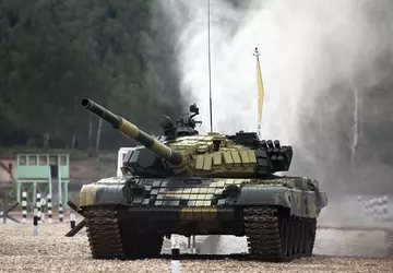 Marokko übergab der Ukraine 20 T-72B-Panzer, ...