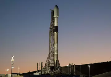 SpaceX startet den Maxar-Satelliten mit dem ...