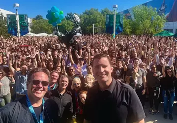 Phil Spencer und führende Xbox-Mitarbeiter besuchten ...