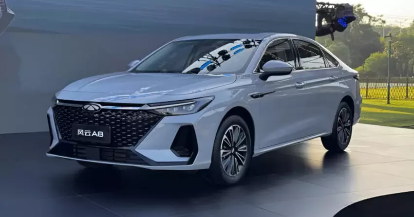 Chery hat die Hybrid-Sedan Fulwin A8 für 11.000 Dollar mit einer Reichweite von 1.400 Kilometern vorgestellt