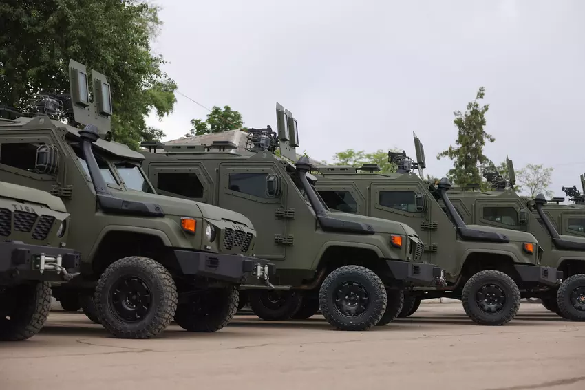 Gepanzertes Fahrzeug UAT-TISA bei der Präsentation