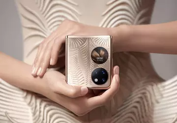 Nutzer des Huawei P50 Pocket in ...