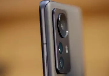 Von einem zuverlässigen Insider gibt es ...