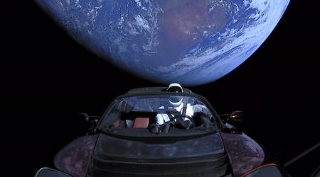Das Weltraumauto Tesla Roadster hat bereits 3.208.624.326 km zurückgelegt