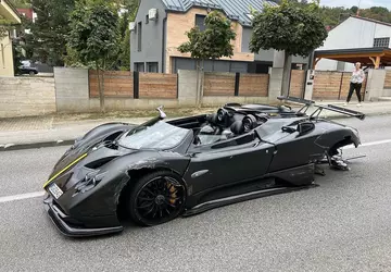 Seltenster Supersportwagen Pagani Zonda HP Barchetta ...