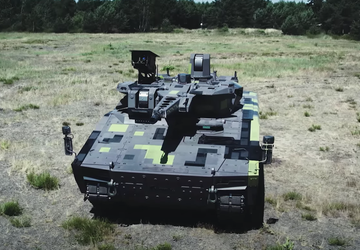 Deutscher KF41 Lynx BMP vernichtet Ziel ...