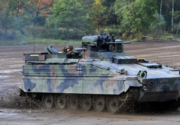 Deutschland übergibt 40 Marder-Schützenpanzer und 18 ...