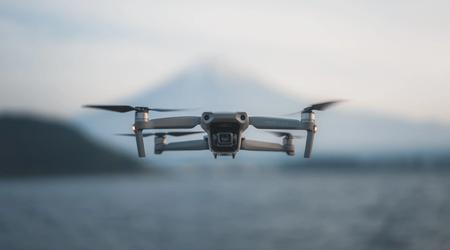 Singapur verurteilt Besitzer einer DJI Mavic Air 2 zu einer Geldstrafe, weil er ein Mädchen in der Nähe einer Militärbasis fotografiert hat