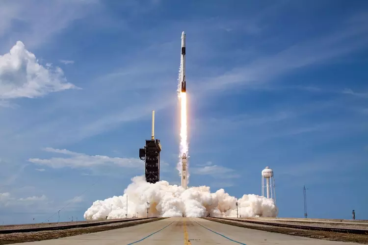 SpaceX absolvierte seine 606. Mission: Falcon ...