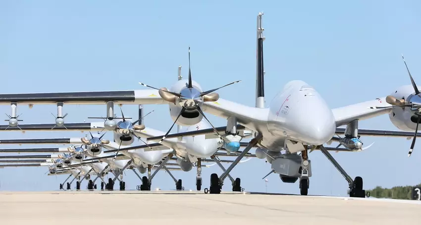 Die Ukraine ist das erste Land der Welt, in dem die Türkei den Einsatz von Kampfdrohnen des Typs Bayraktar Akinci genehmigt hat