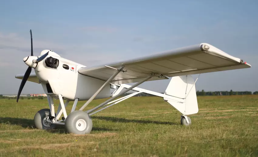 AeroDrone in der Ukraine beginnt mit der Massenproduktion von E-300 Enterprise und D-80 Discovery Drohnen mit einer Reichweite von bis zu 3.100 km und einem Preis von bis zu 450.000 $