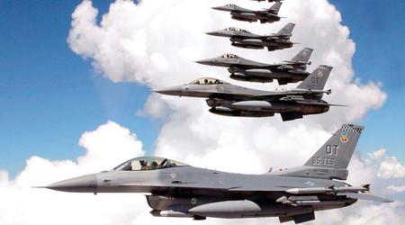 Wie viele F-16 Fighting Falcon-Kampfjets die Ukraine erhalten hat