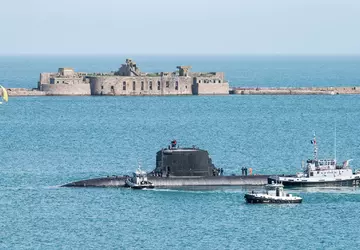 Die französische Marine hat ein atomgetriebenes ...