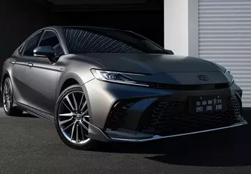 Toyota Camry Glorious Edition: GAC-Toyota hat ...