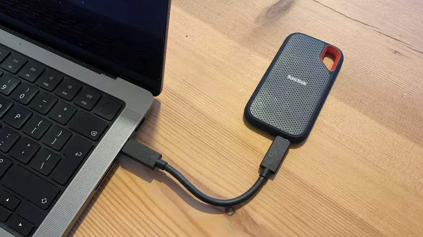 Extreme Portable vs. T7-Schild