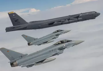 B-52H Stratofortress-Atombomber flogen nahe der russischen ...