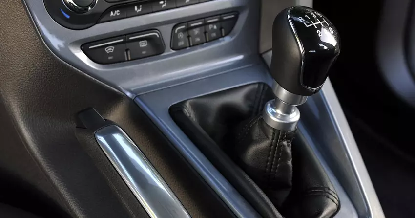 Ford hat ein Modell eines manuellen Schalthebels für Elektroautos patentiert