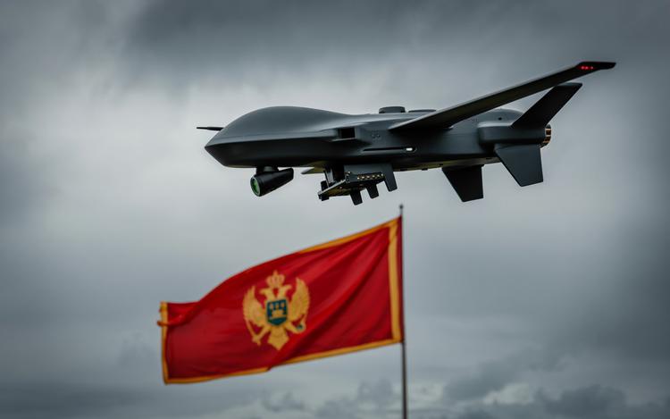 Montenegro wird zusammen mit den USA ...