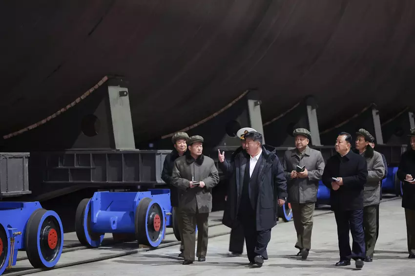 Kim Jong-un bei einer Inspektion in der Cheongjin-Werft