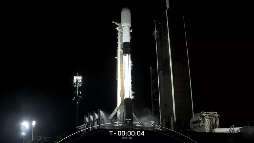 SpaceX hat bereits einen neuen Rekord für die meisten Orbitalstarts in einem Jahr aufgestellt - das Unternehmen hat 62 Missionen durchgeführt und 80 Prozent der Fracht von der Erde ins All geschickt