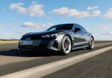 Ein Blogger hat versucht, ein gesunkenes ...