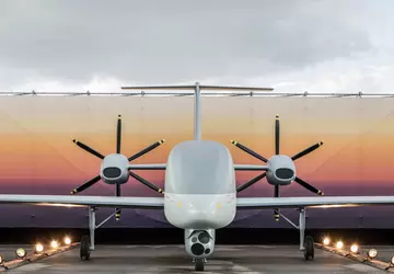 Airbus stellt Kampfdrohne Eurodrone mit Hellfire-Raketen ...