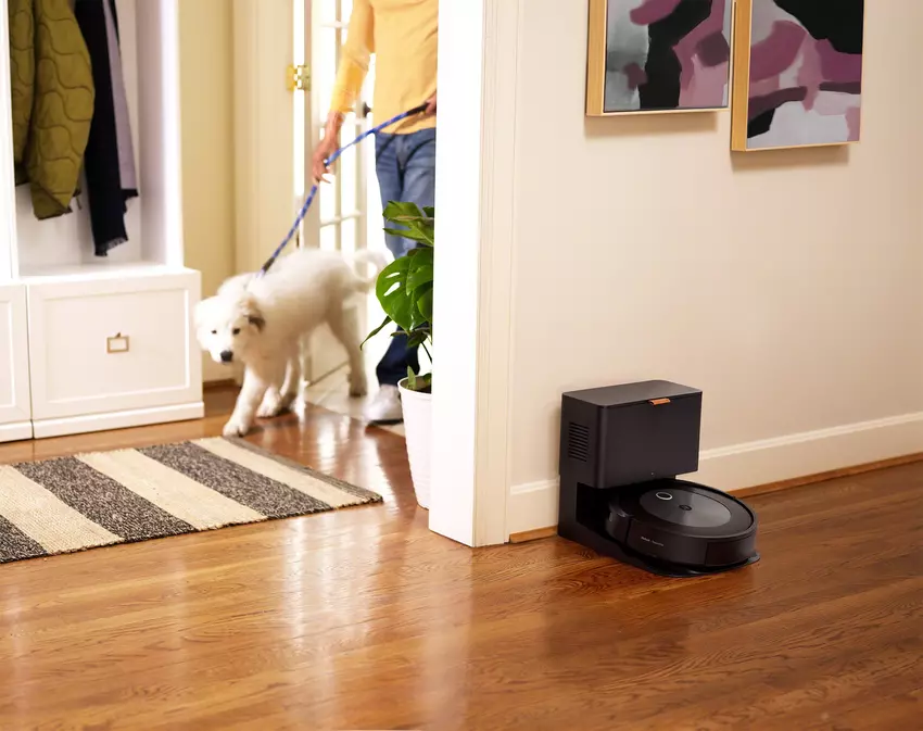 Umgehen, nicht auf den Boden schmieren: iRobot Roomba j7+ erkennt Tierkot
