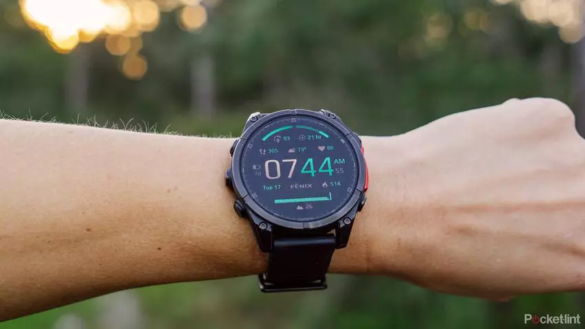 Neue Funktionen und Fehlerbehebungen in Garmin Fenix 8 beta: Unterstützung für zusätzliche Sprachen und Tastatur-Updates