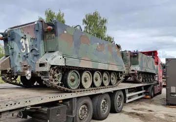 Litauen nahm die Panzerhaubitze 2000 SAU ...