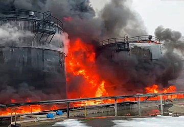 Ukrainische Verteidigungskräfte starten Raketenangriff auf Chemiefabrik ...