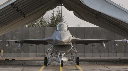 Dänemark kündigt 18. Militärhilfepaket für die Ukraine an: Luftabwehr, Artillerie, Granaten, Panzerabwehrminen und Beiträge für künftige F-16-Spende