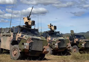 Australien kauft 15 Bushmaster PMVs für ...