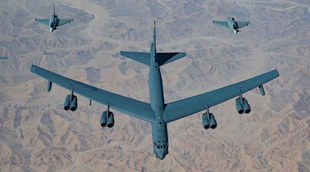 Italienische Eurofighter-Jets und US-B-52-Bomber üben Präzisionsangriffe in Litauen