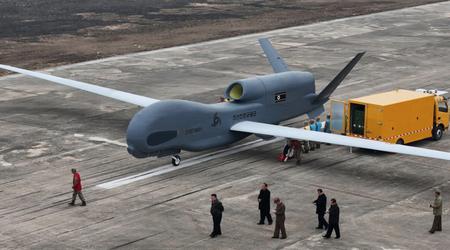 Die DVRK hat die US-Drohne RQ-4 Global Hawk "gestohlen" und ihre eigene Saebyeol-4 entwickelt