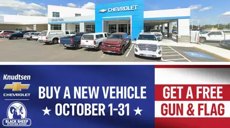 Chevrolet-Händler verschenkt Gewehre und amerikanische Flaggen als Boni für Autokäufe