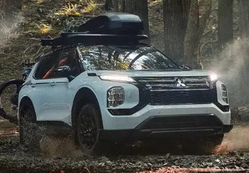 Mitsubishi Outlander Trail Edition: mehr schwarze ...