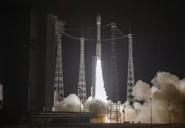Die europäische Vega-Rakete absolvierte ihren ersten ...
